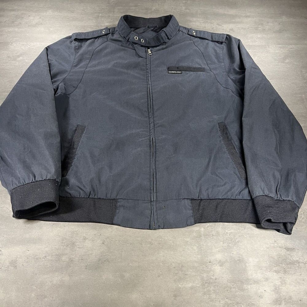 Vintage Members Only Jacket Men L Navy Blue Bifold Classic Iconic Racer Cafe